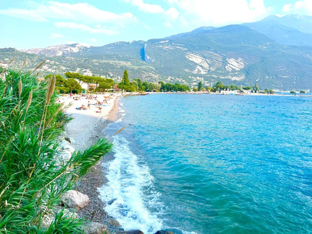 G-House Modernes Apartment Mit Tollem Ausblick Riva del Garda Eksteriør billede