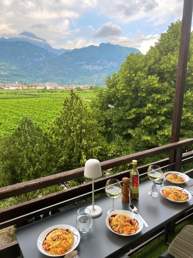 G-House Modernes Apartment Mit Tollem Ausblick Riva del Garda Eksteriør billede