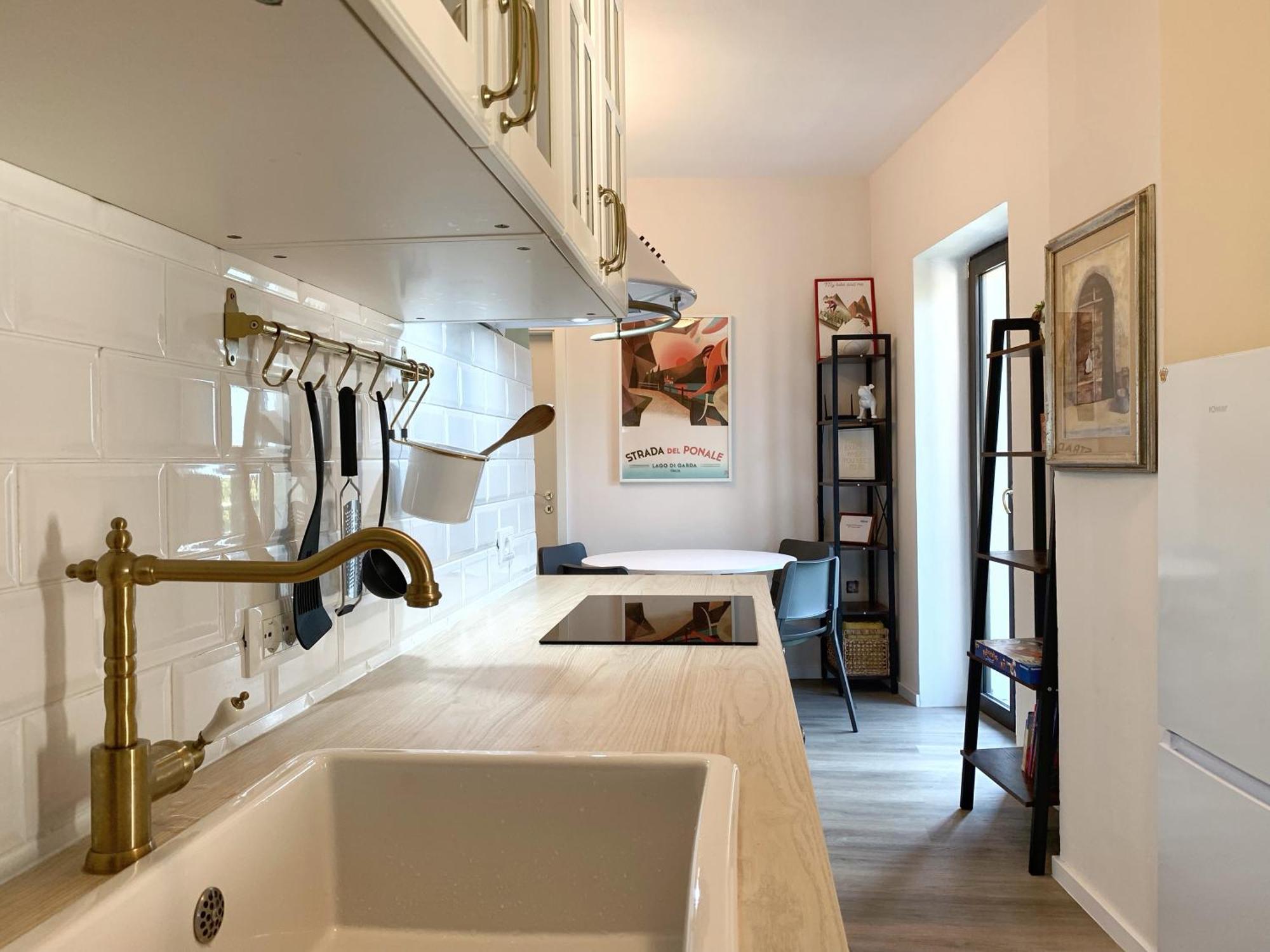G-House Modernes Apartment Mit Tollem Ausblick Riva del Garda Eksteriør billede